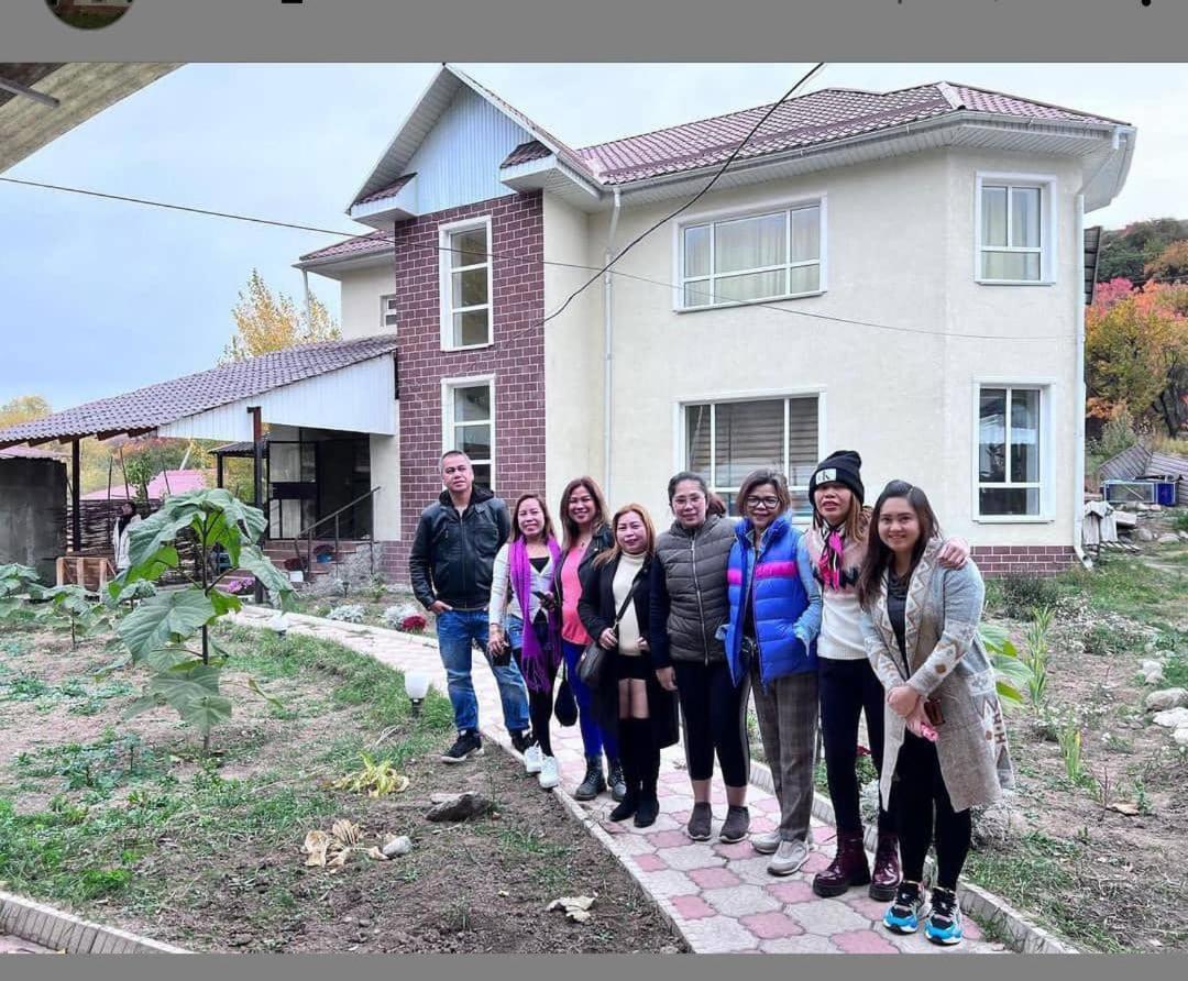 Turan Guesthouse Karakol Exterior photo